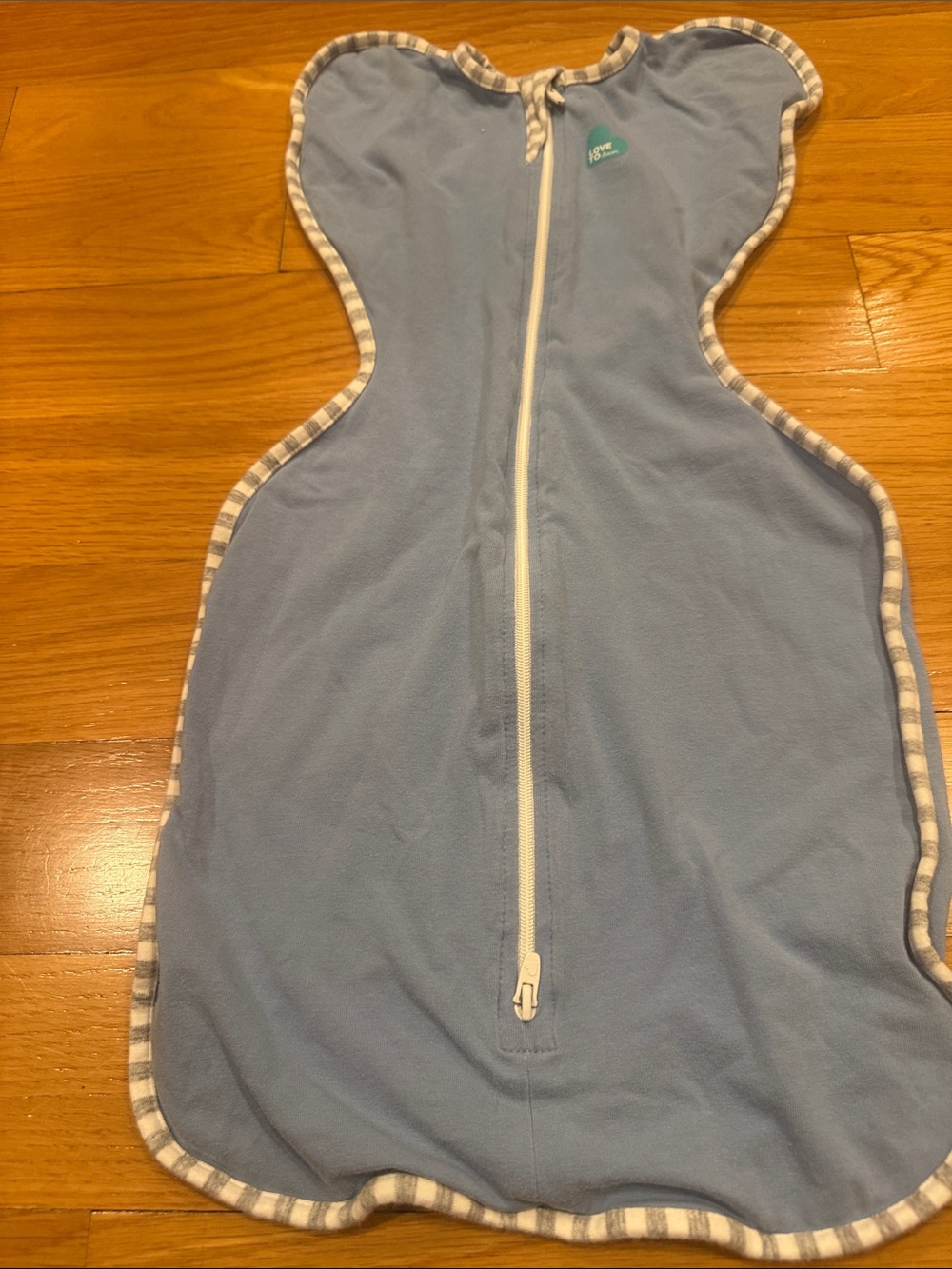 Love to dream swaddle up blue sleep swaddle size small.